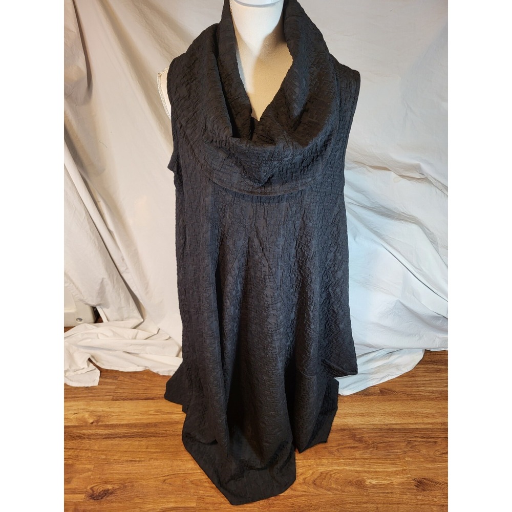 No Frills Cowl Neck Sleeveless Black Textured Lagenlook OSFA Dress